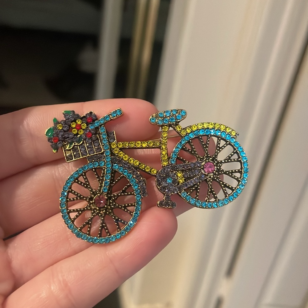 Bicycle Brooch - Picture 3 of 4